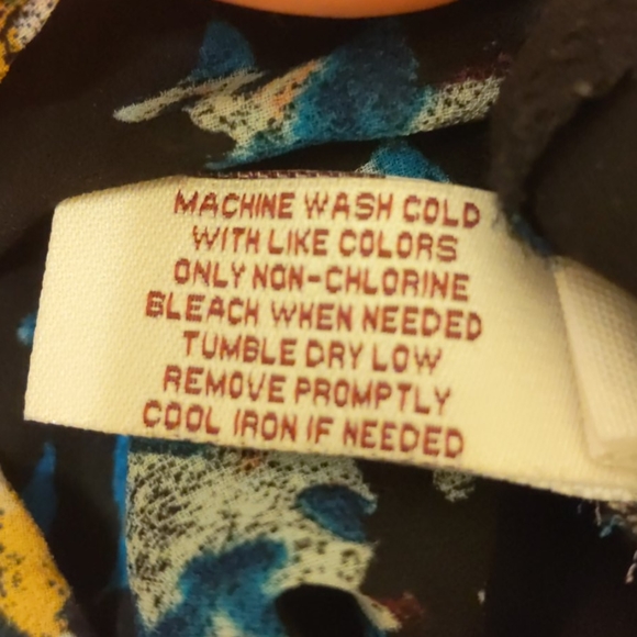 Floral tank - Picture 5 of 5